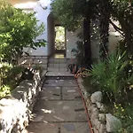 Oliva Mediterranean Garden,paradise アパート ロパール
