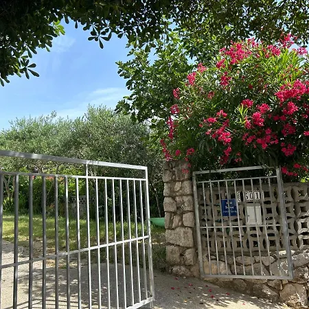 アパート Oliva Mediterranean Garden,paradise ロパール